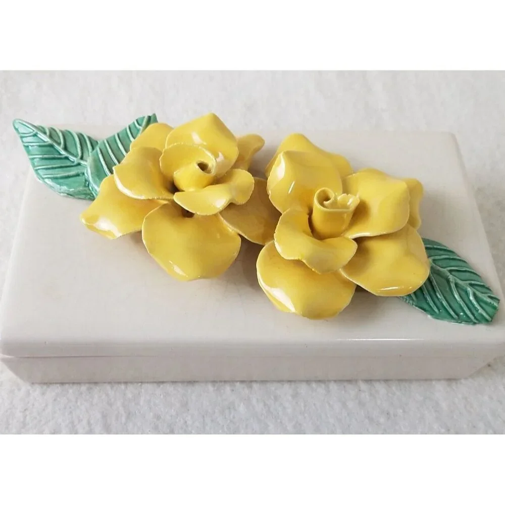 Vintage Porcelain Vanity yellow‎ rose leaf Floral Trinket Jewelry Box Embossed